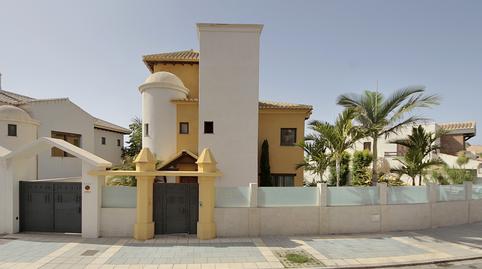 Foto 2 de Casa o xalet en venda a Calle Rector Juan de Dios Lope, 18, Playa de Granada, Motril