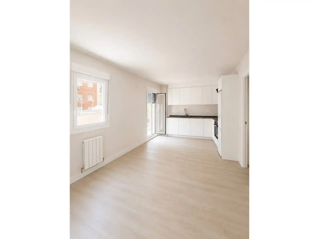 Habitación de Piso en venta en  Logroño con Calefacción, Parquet y Terraza