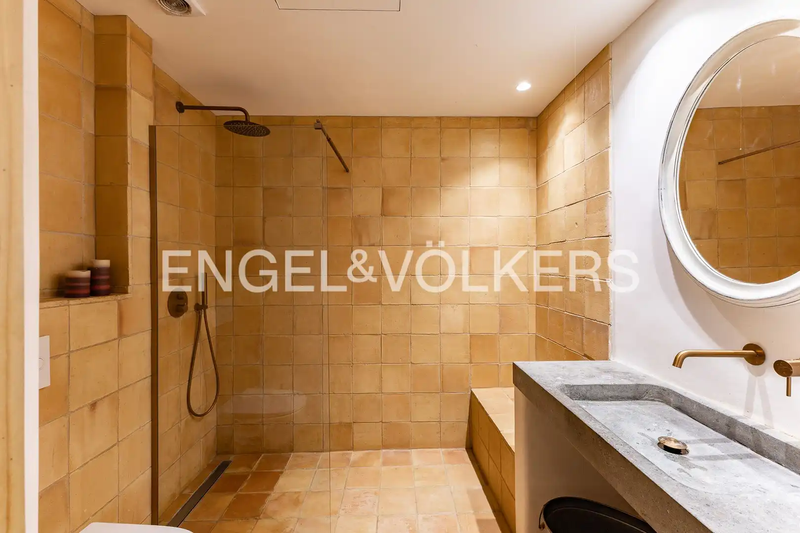Bathroom of Houses for rent in Sant Pol de Mar  with Air Conditioner, Heating and Parquet flooring