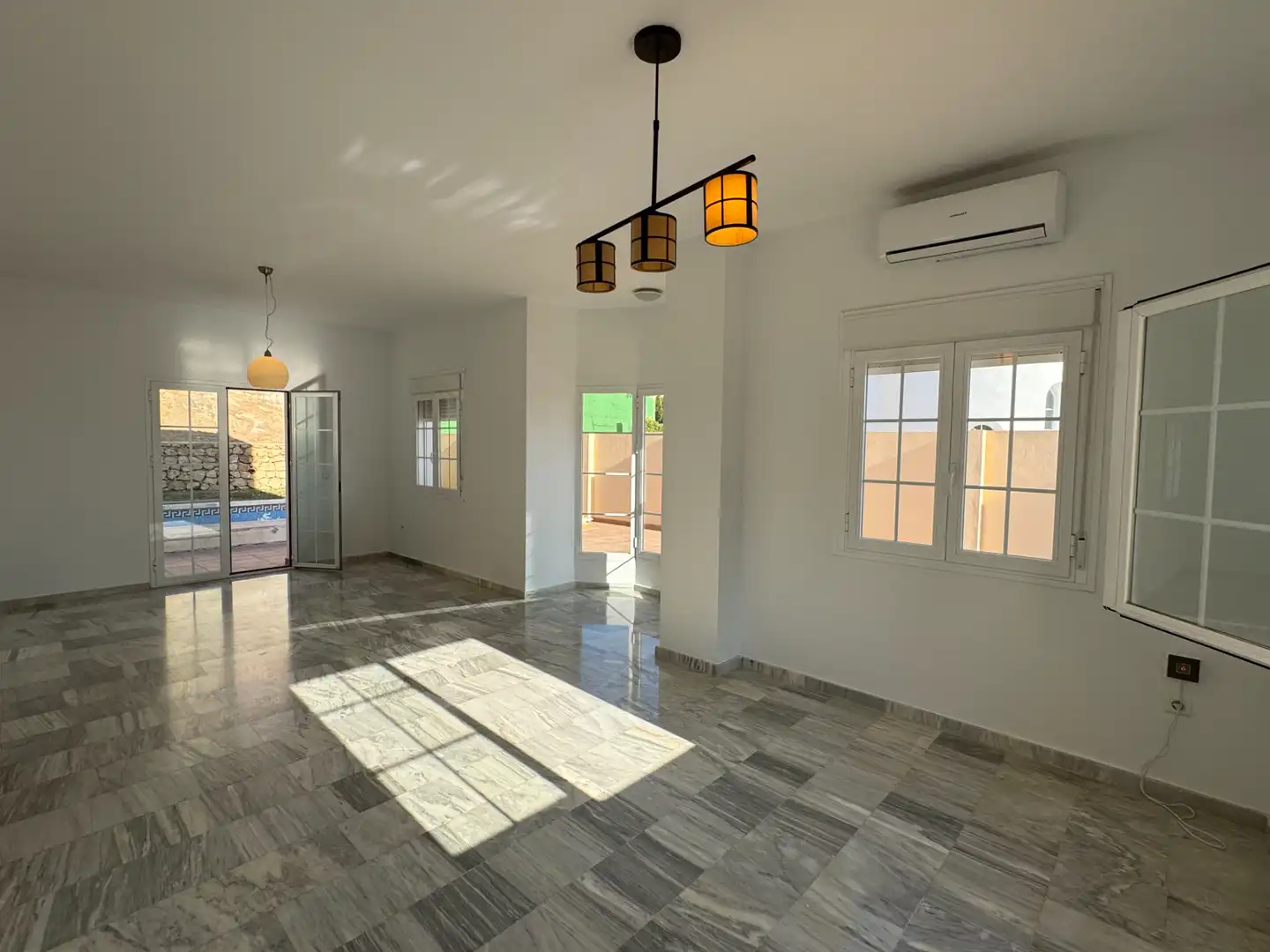 Casa o chalet en venta en Rincón de la Victoria con Aire acondicionado, Jardín privado y Terraza