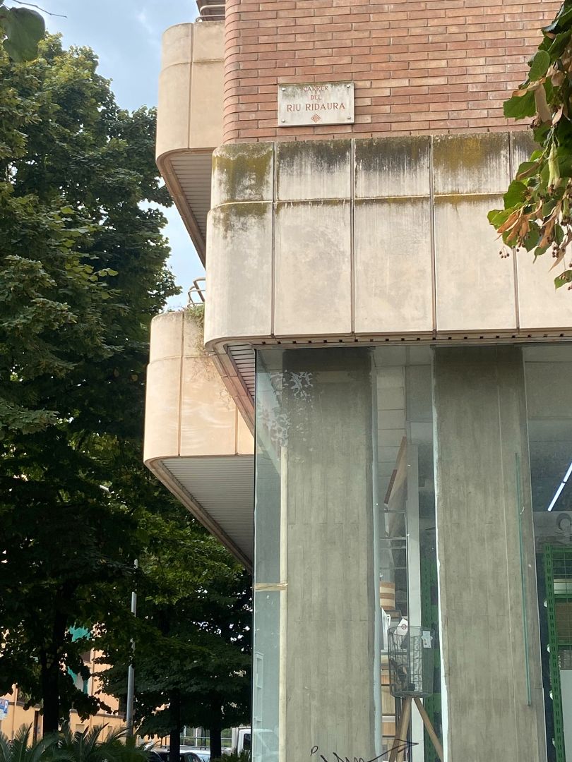 Garaje de alquiler en Carrer del Riu Ridaura, Eixample Sud – Migdia