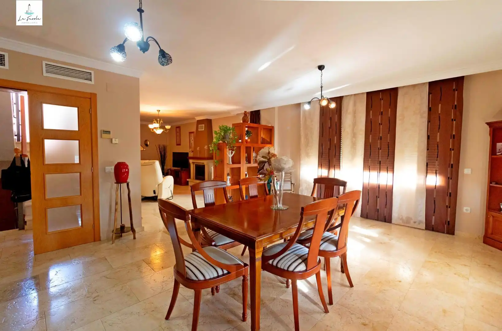 Comedor de Casa o chalet en venta en Málaga con Aire acondicionado, Jardín privado y Terraza