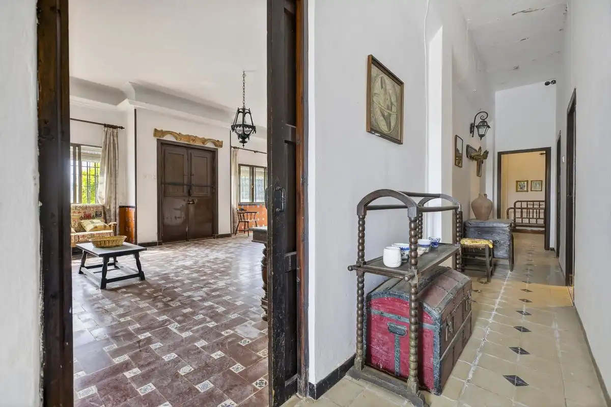 Finca rústica en venta en C. Pablo Picasso, Lora del Río