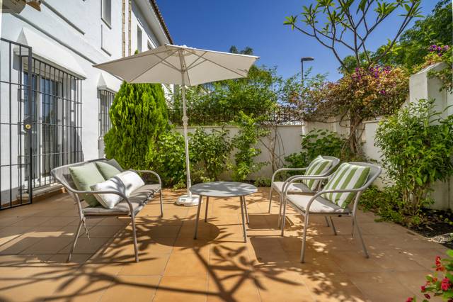 Planta baja en Venta en La Dama de Noche - La Alzambra