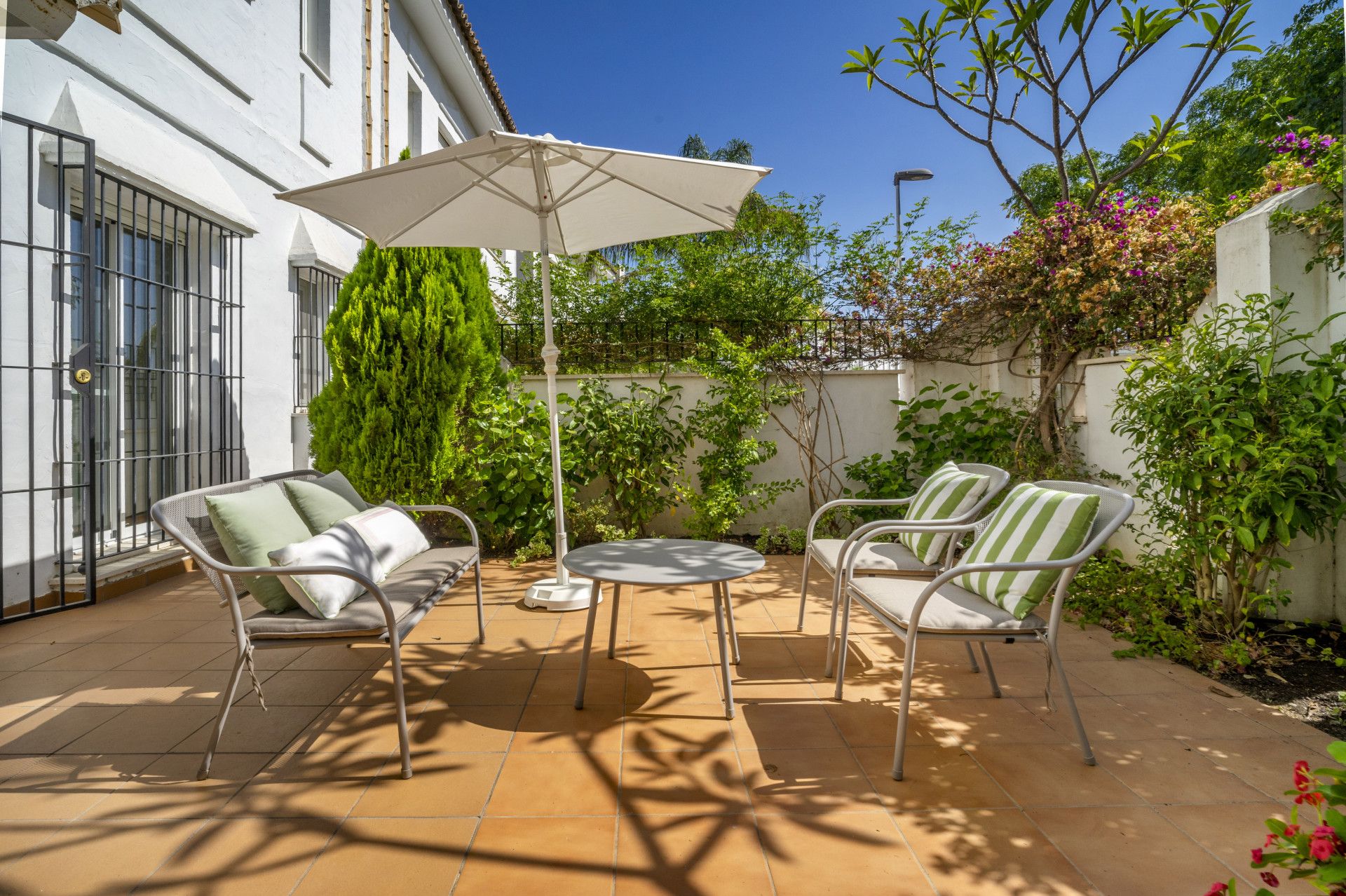 Terrassa de Planta baixa en venda en Marbella amb Terrassa, Piscina i Piscina comunitària