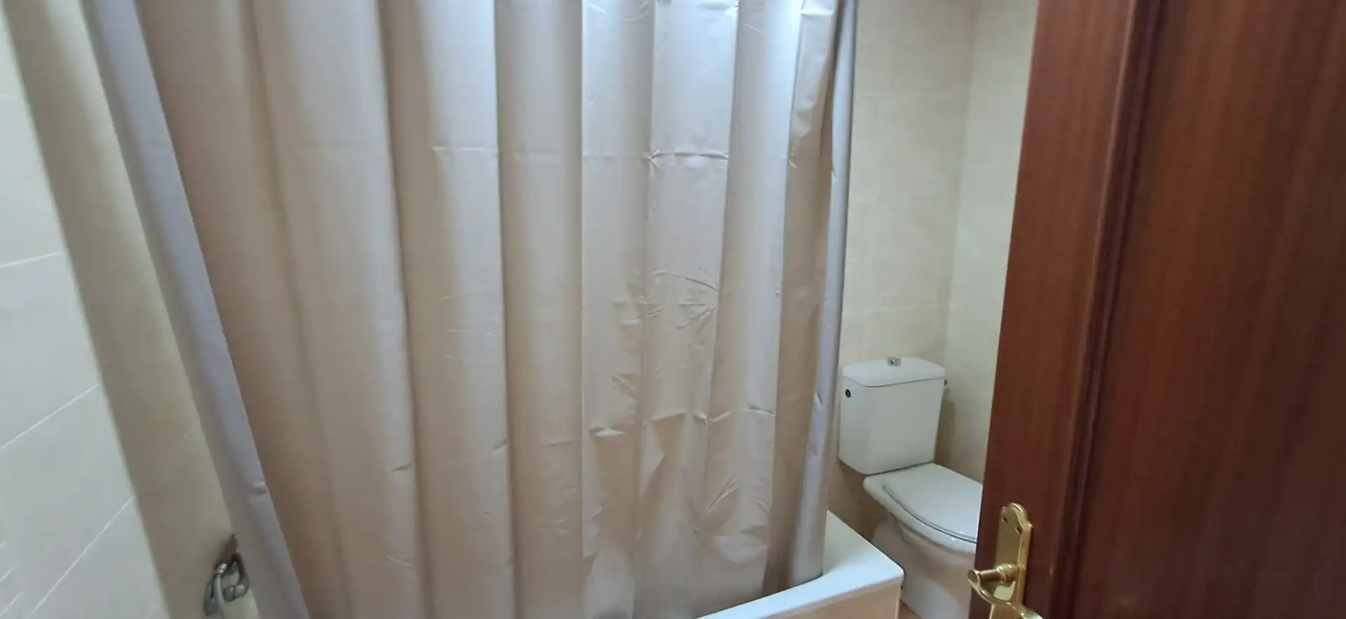 Bathroom of Flat for sale in Utrera  with Air Conditioner