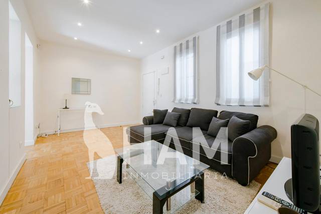 Piso en Venta en Calle MANTUANO en Ciudad Jardín