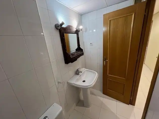 Bany de Apartament en venda en Murcia amb Aire condicionat i Balcó