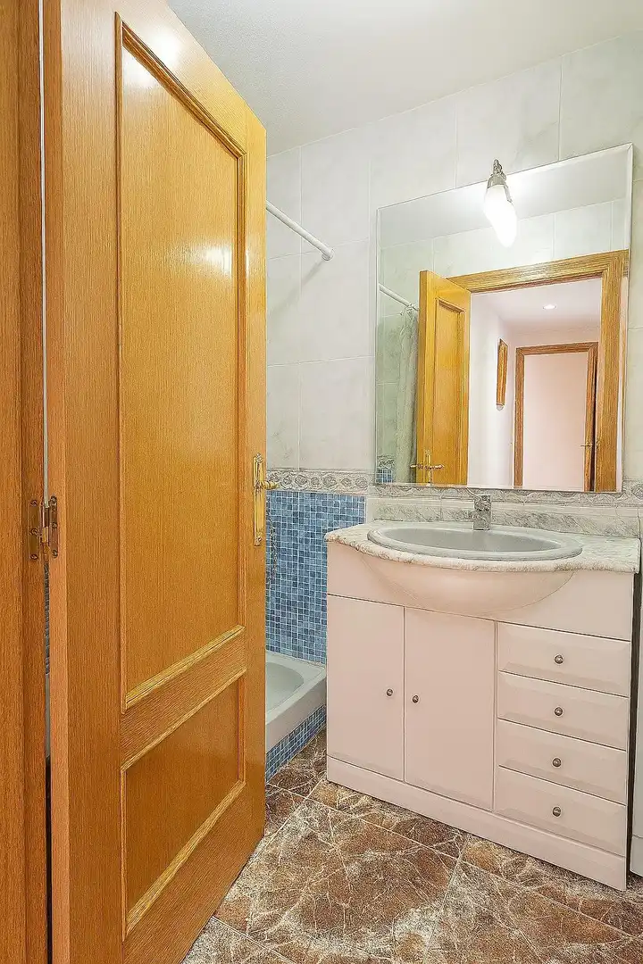 Bathroom of Flat for sale in Murcia