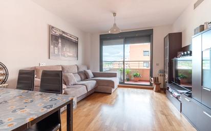 Living room of Flat for sale in Sabadell  with Air Conditioner and Balcony