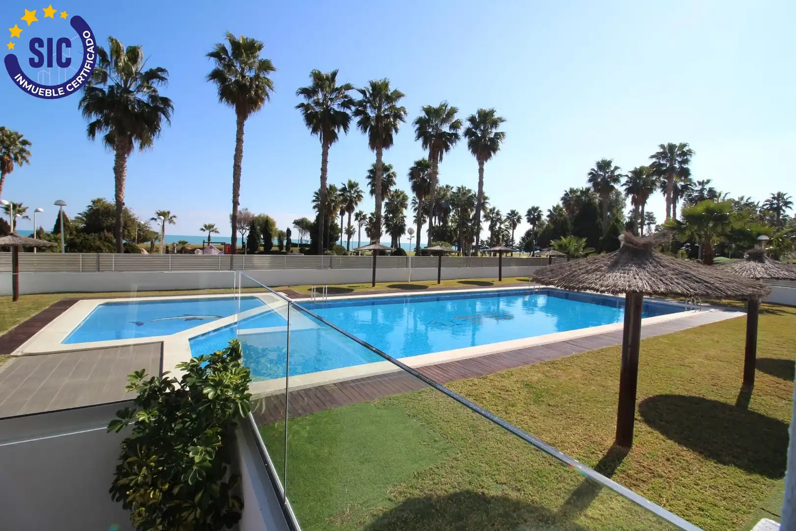 Piscina de Apartament en venda en Oropesa del Mar / Orpesa amb Aire condicionat, Jardí privat i Terrassa