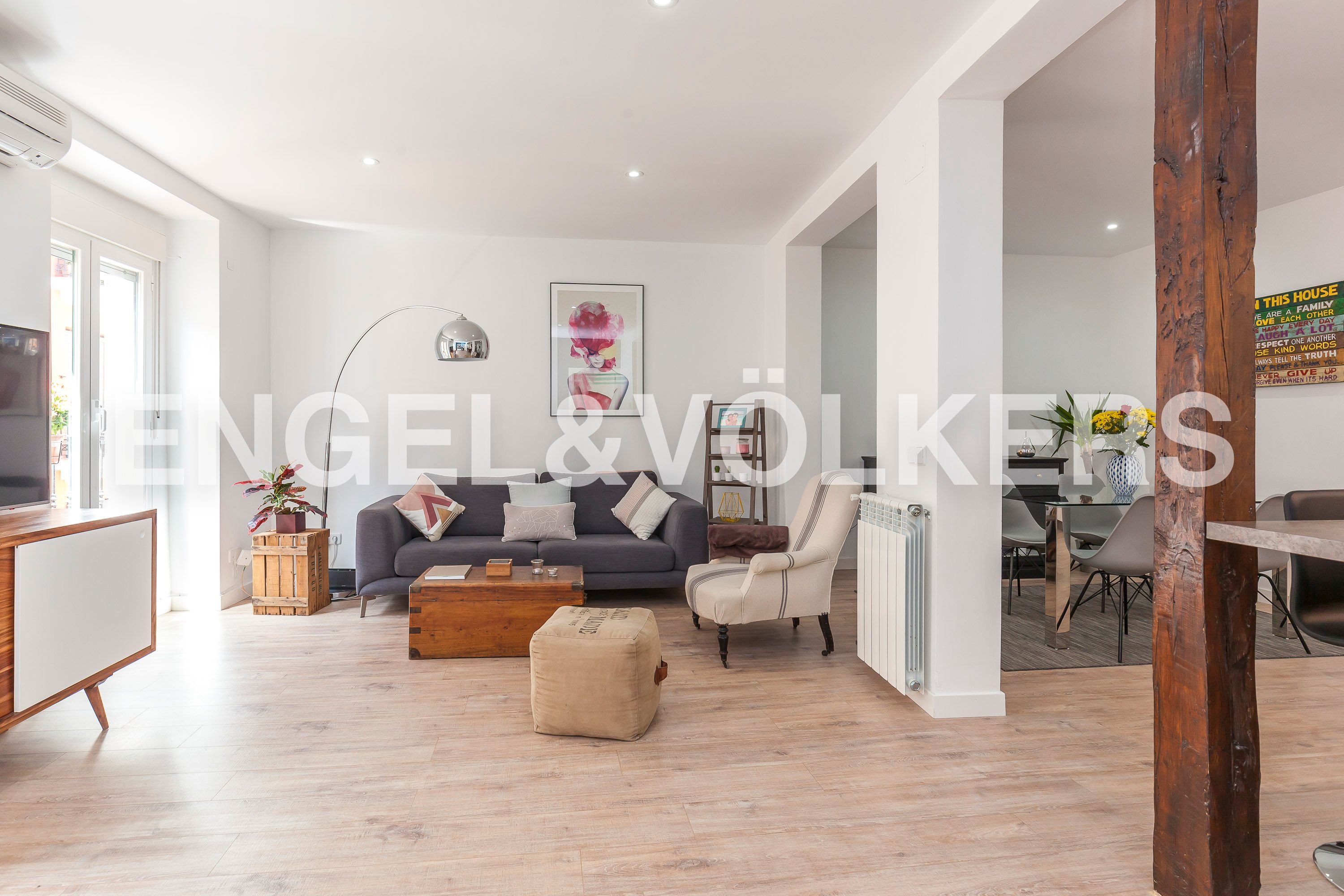 Sala d'estar de Apartament en venda en  Madrid Capital amb Aire condicionat, Calefacció i Traster