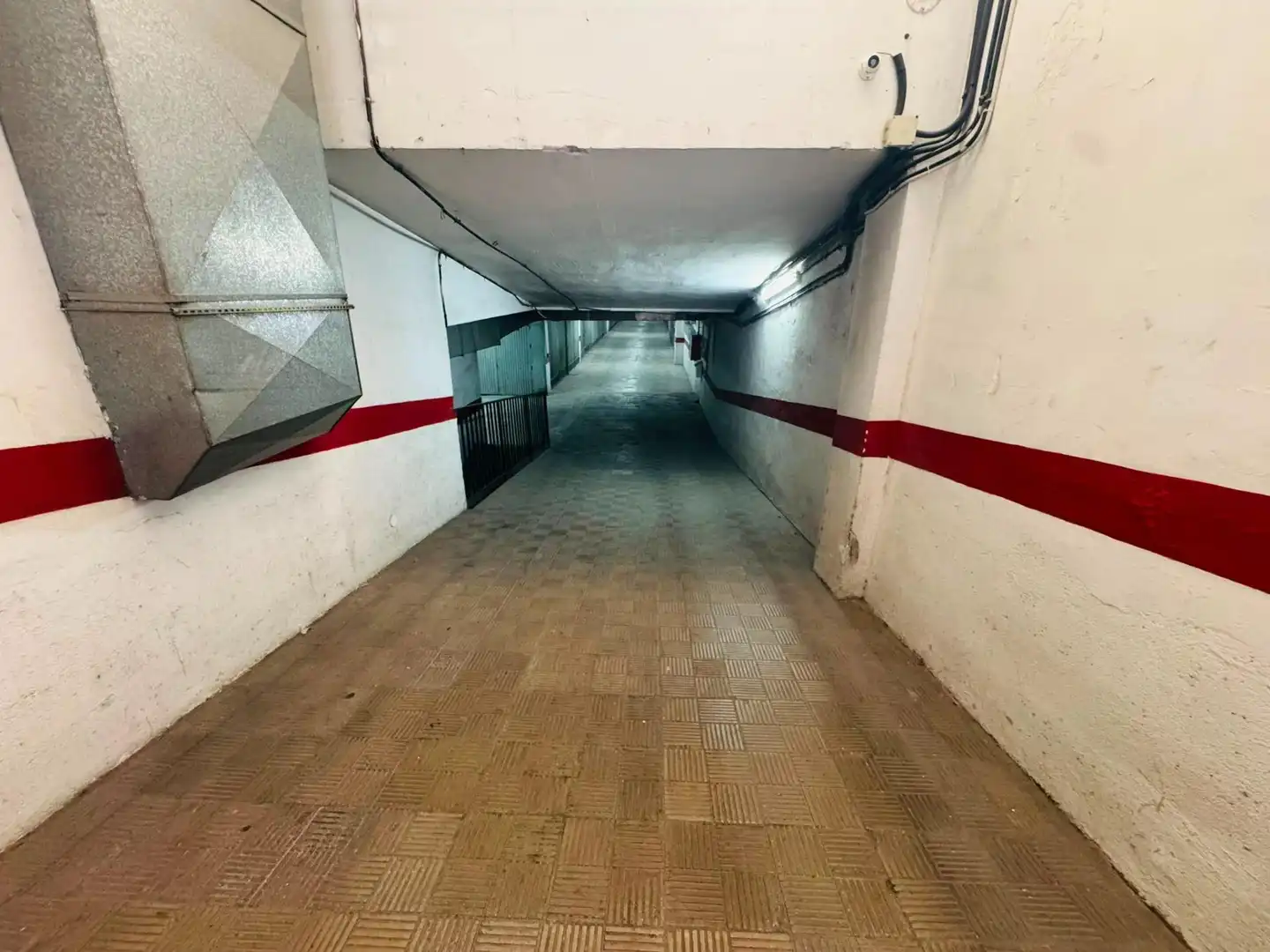 Garage zum Verkauf in Granada