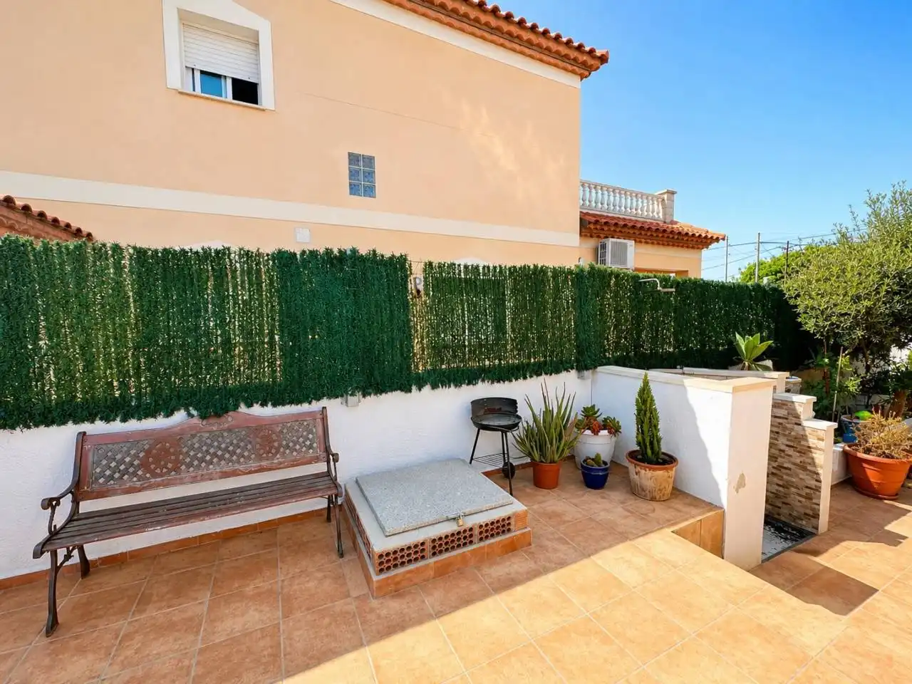 Casa pareada con piscina en venta en Avenida París, imagen 4