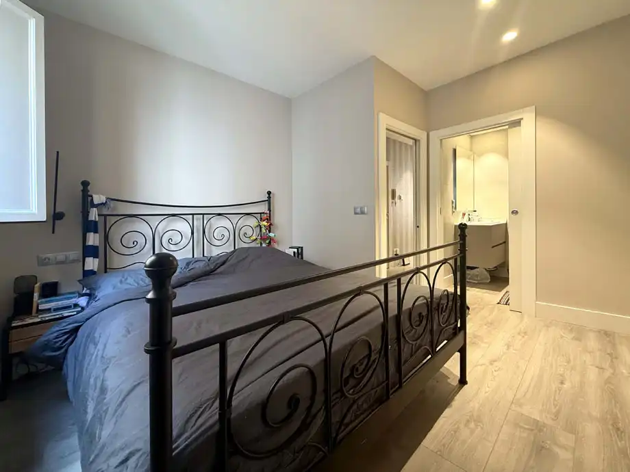 Habitación de Piso en venta en Vitoria - Gasteiz con Calefacción y Amueblado