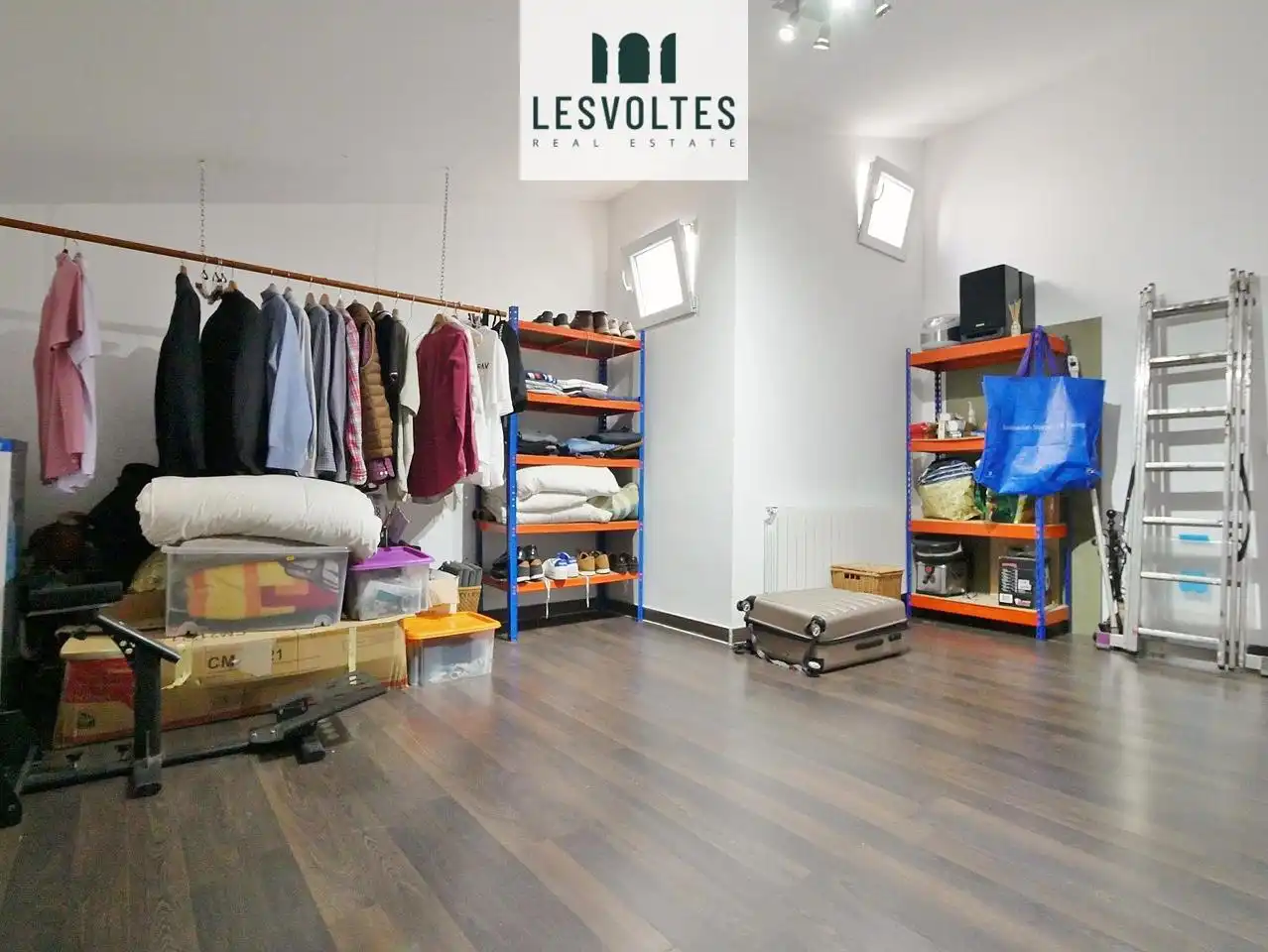 Piso en venta en Carrer de Bellcaire, La Punxa