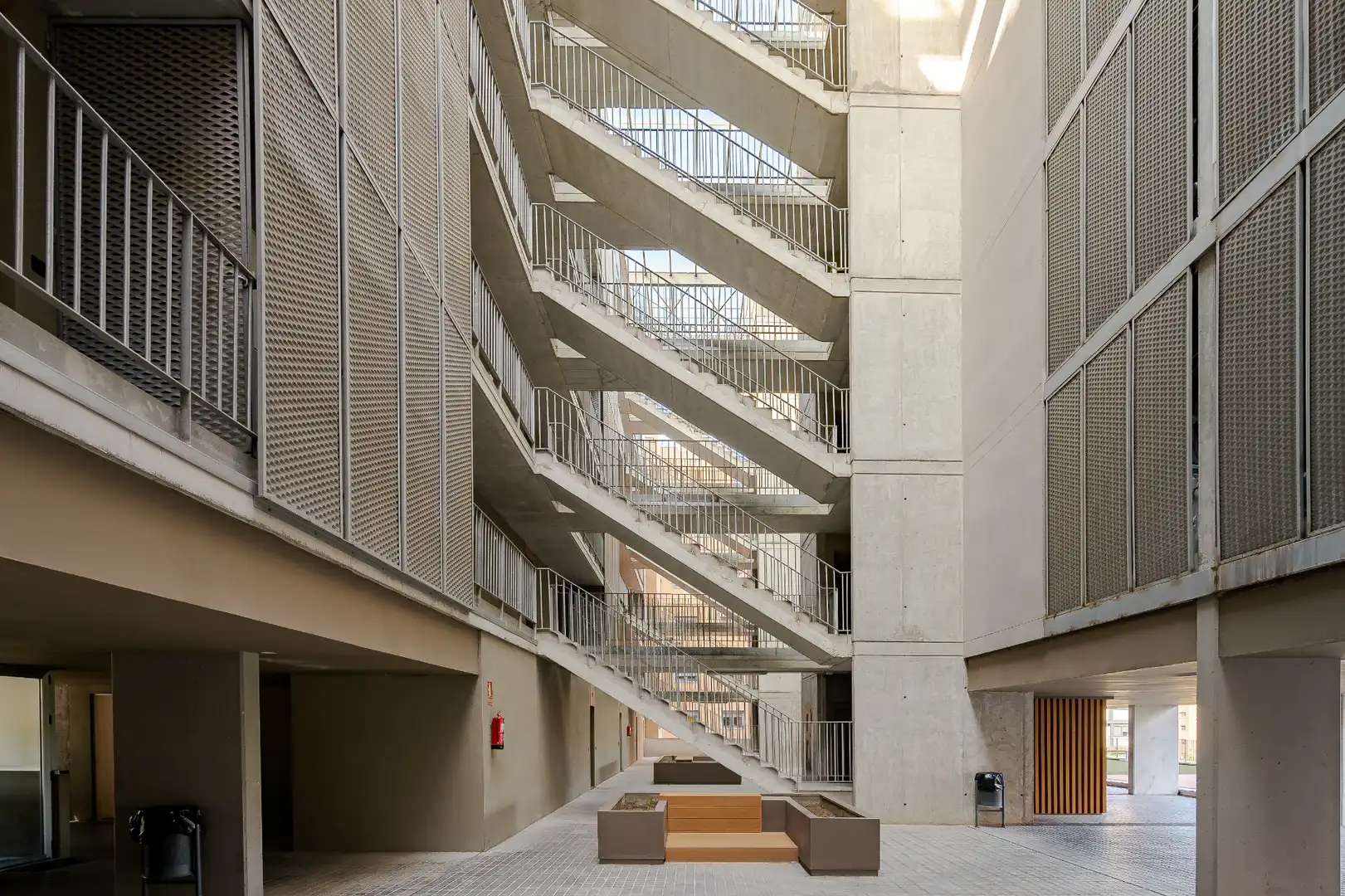 Vista exterior de Piso en venta en Madrid con Trastero