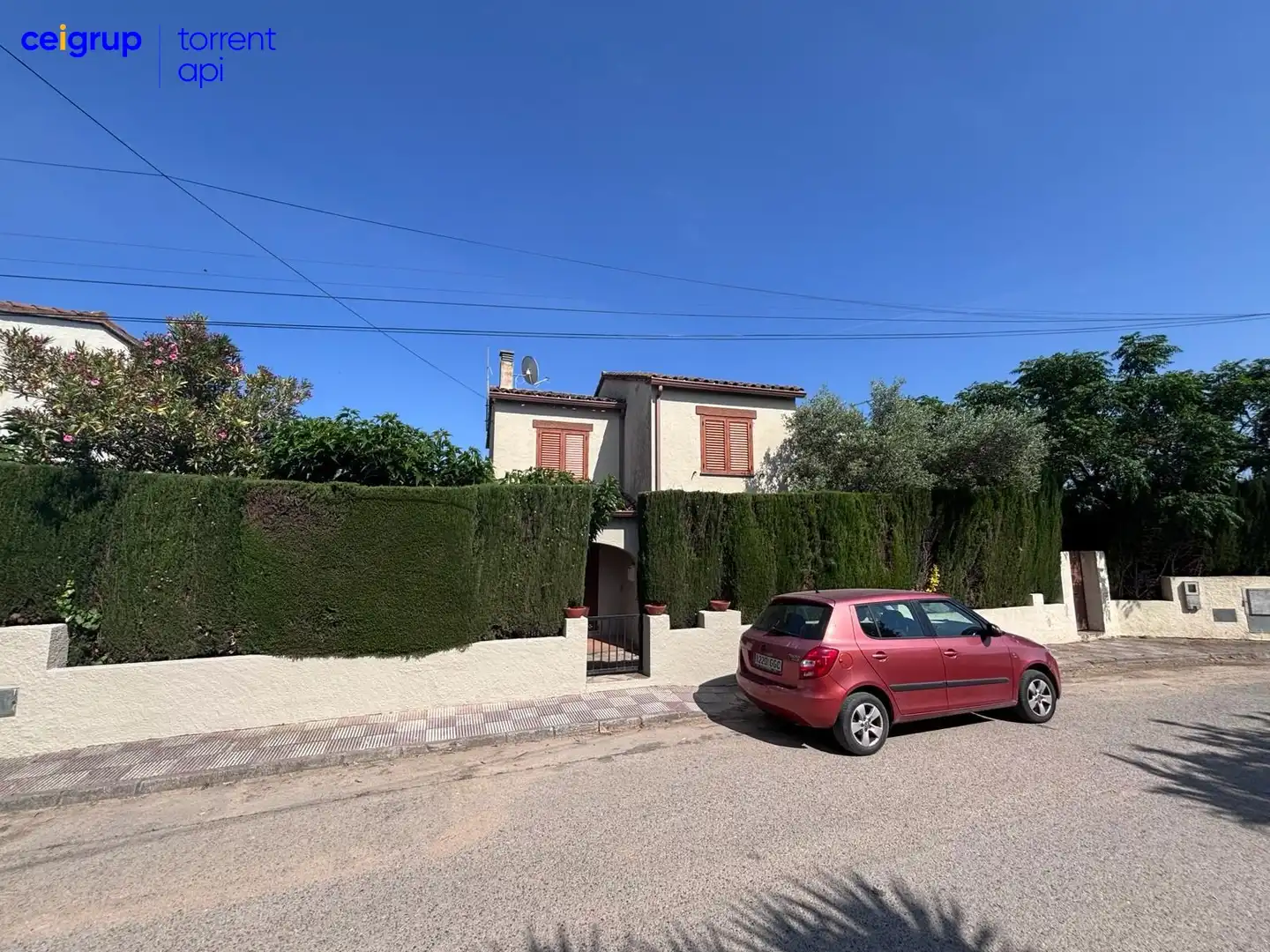Vista exterior de Casa adosada en venda en Bellcaire d'Empordà amb Aire condicionat, Terrassa i Traster