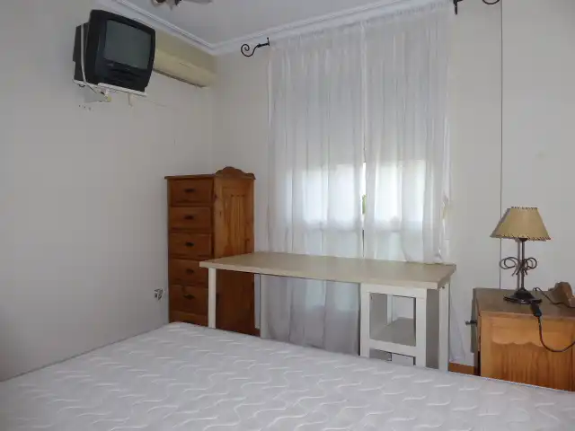 Schlafzimmer von Wohnung zur Miete in Málaga mit Klimaanlage, Terrasse und Möbliert