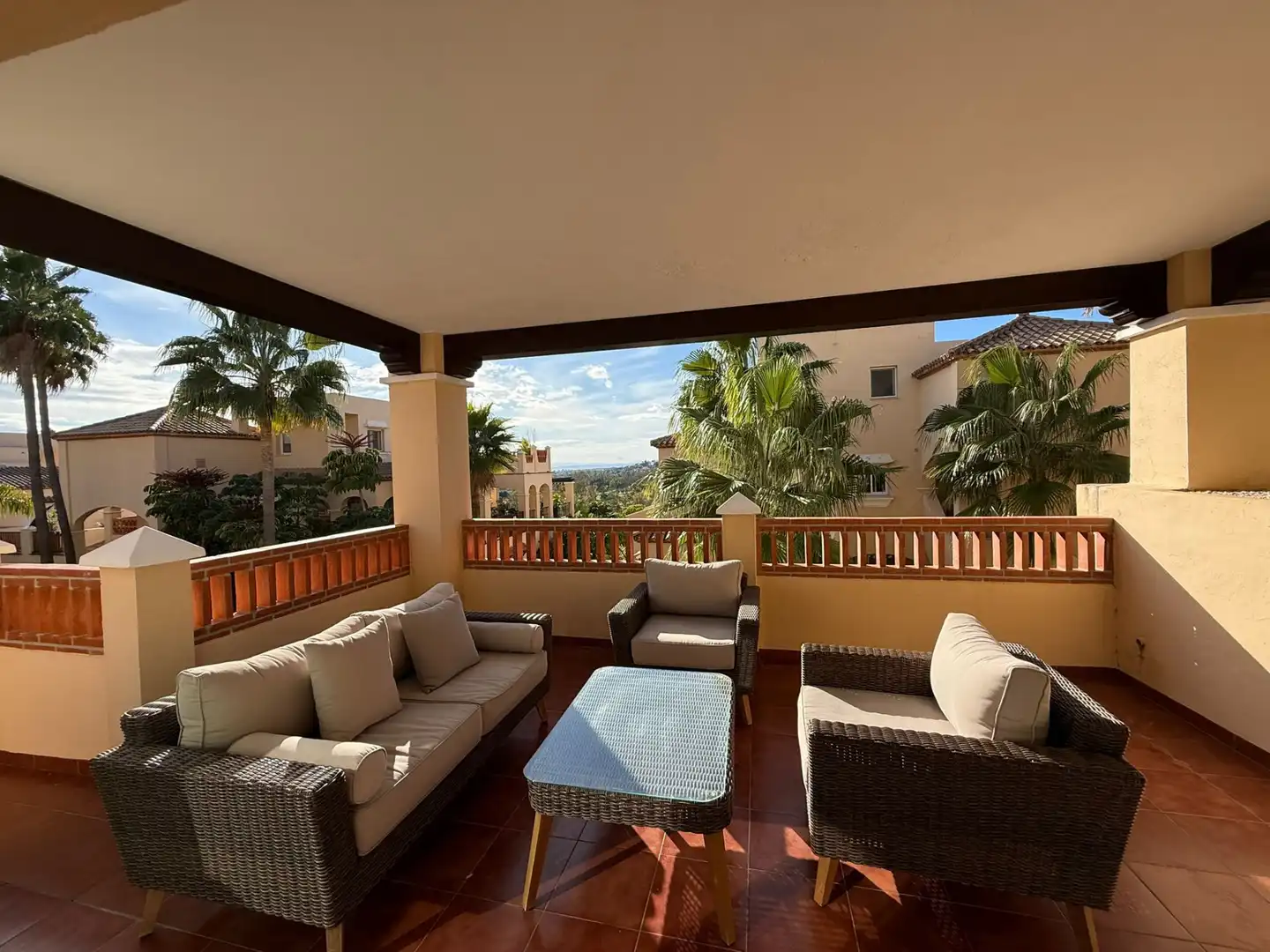 Terrassa de Apartament de lloguer en Estepona amb Aire condicionat, Terrassa i Piscina