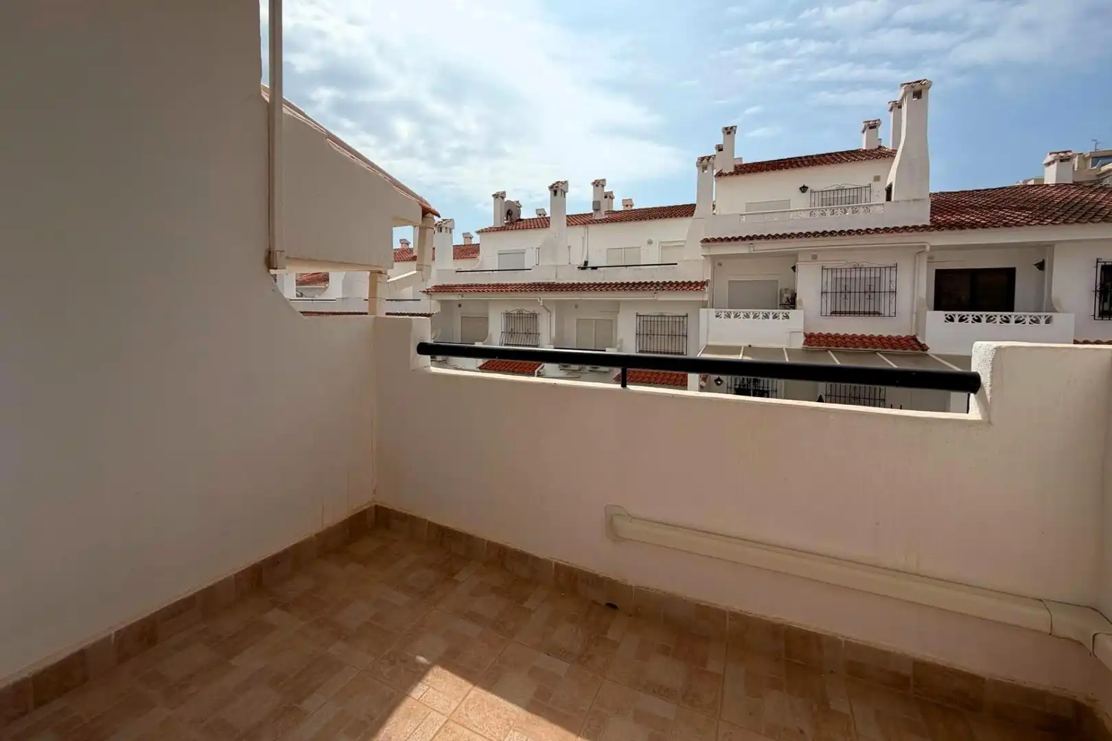 Terrasse von Einfamilien-Reihenhaus zum Verkauf in Torrevieja mit Klimaanlage, Heizung und Terrasse