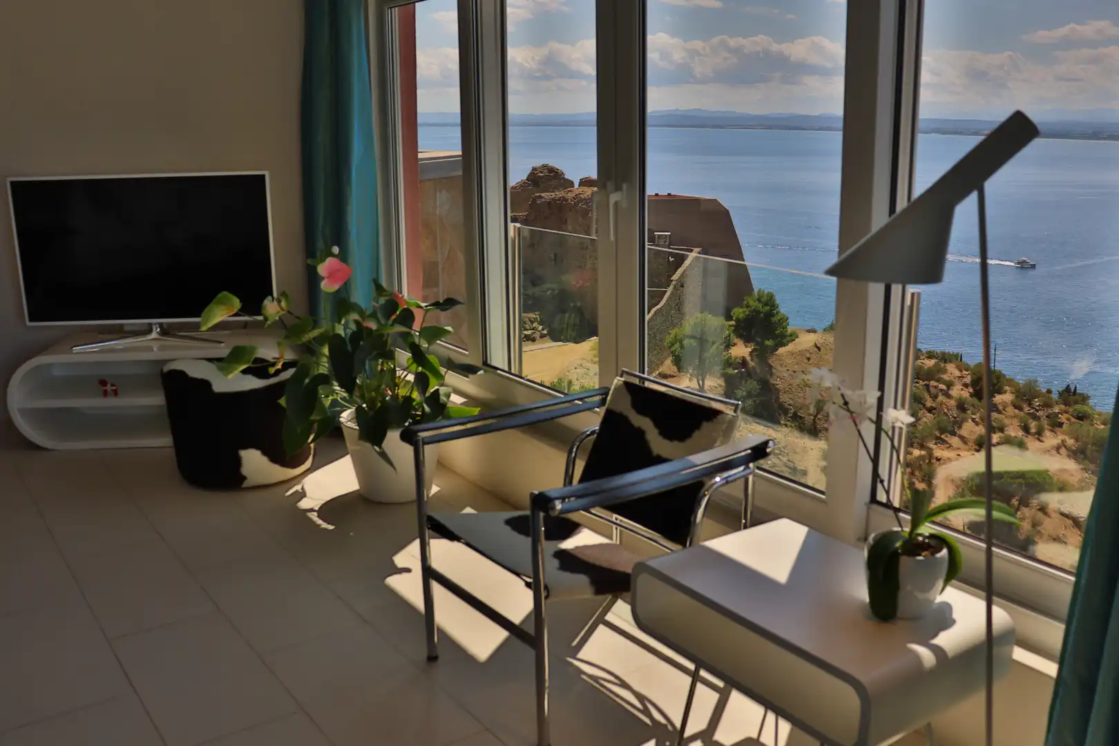 Sala d'estar de Casa o xalet en venda en Roses amb Aire condicionat, Calefacció i Jardí privat