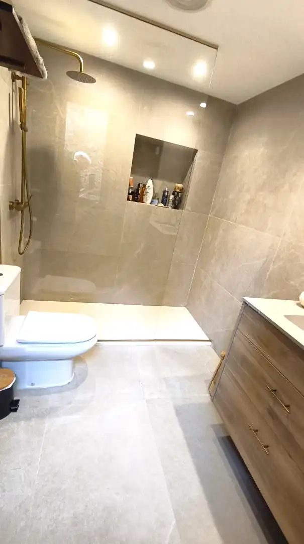 Bathroom of Flat for sale in Sant Climent de Llobregat, Barcelona