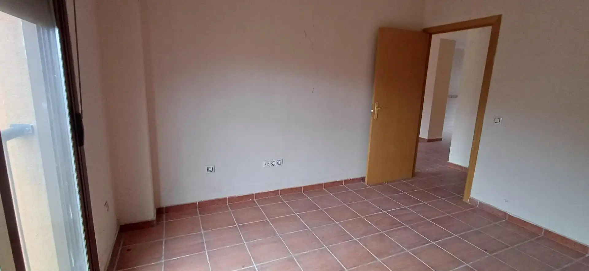 Erdgeschoss zum Verkauf in Ladrillar mit Terrasse und Balkon