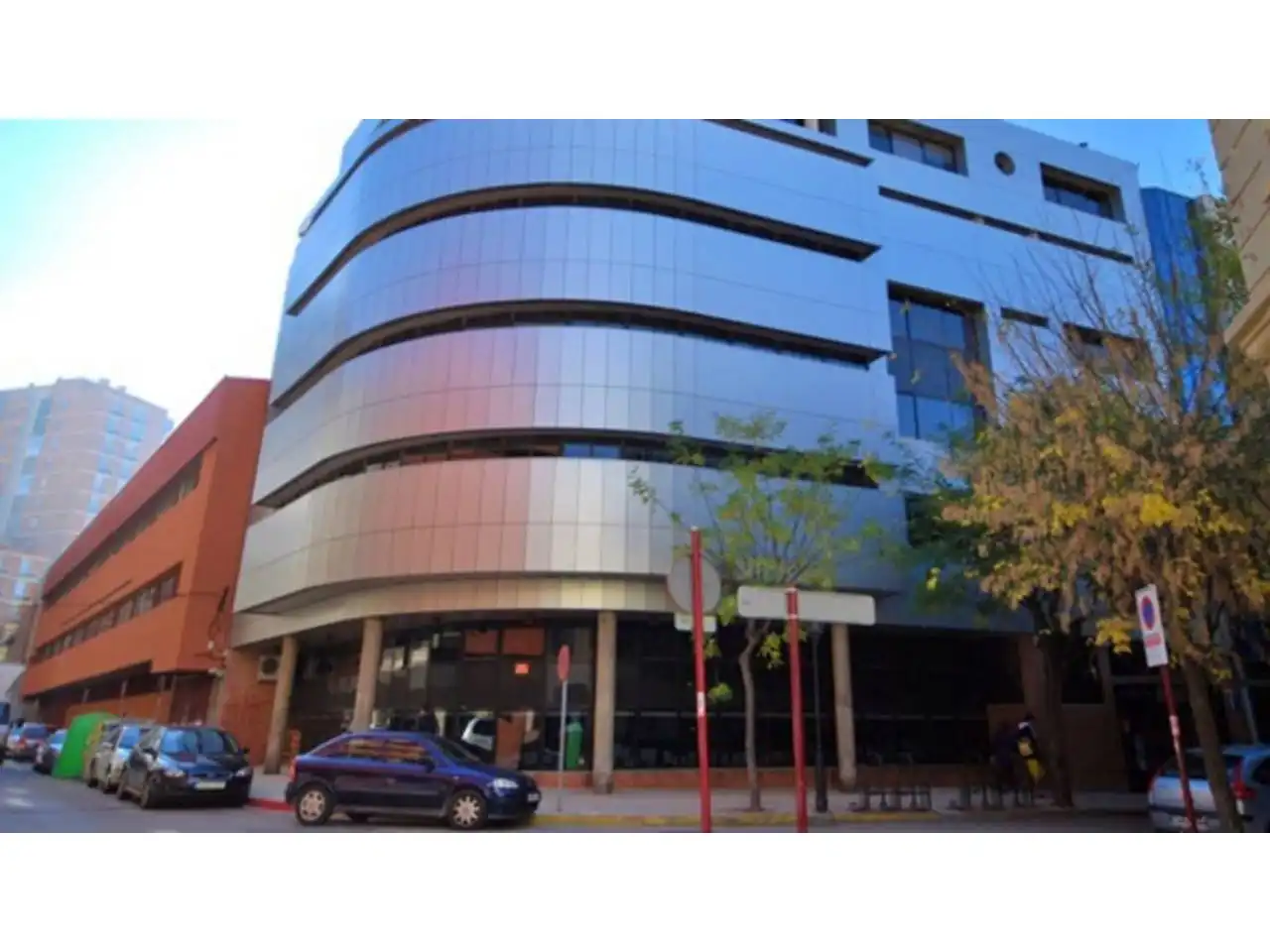 Garaje de alquiler en Carretas - Pajarita