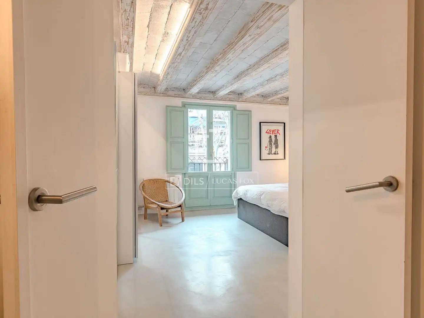 Schlafzimmer von Wohnung zum Verkauf in Barcelona mit Klimaanlage, Heizung und Terrasse