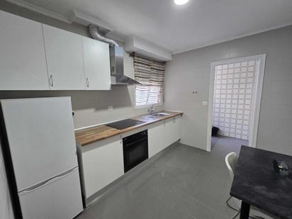 Kitchen of Flat for sale in Elche / Elx  with Air Conditioner