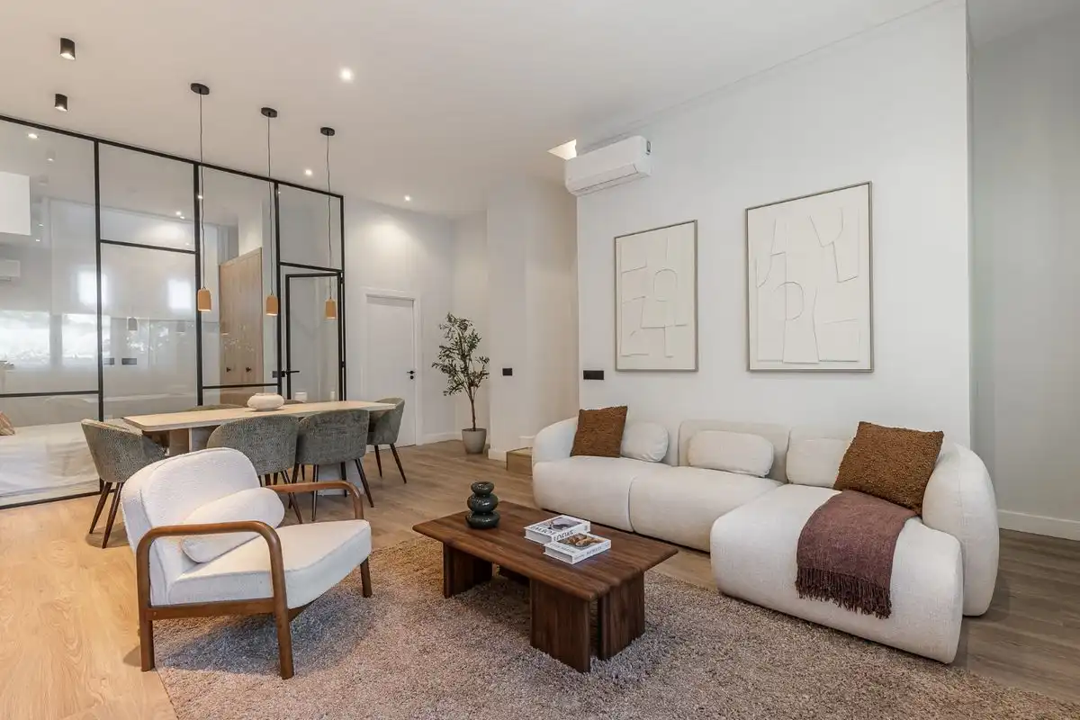 Sala de estar de Planta baja en venta en Madrid con Aire acondicionado, Calefacción y Trastero