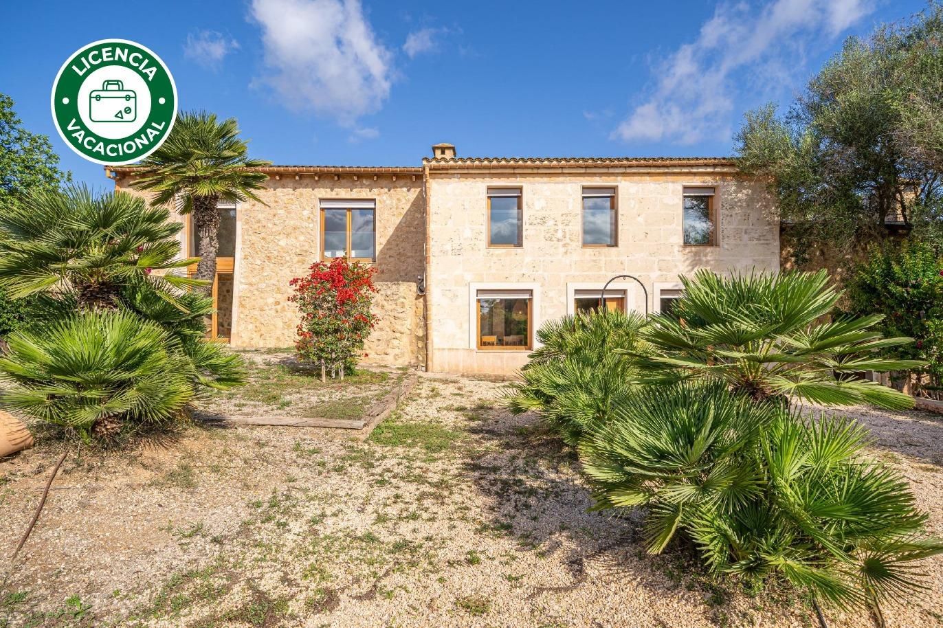 Vista exterior de Finca rústica en venda en Manacor amb Aire condicionat, Calefacció i Jardí privat