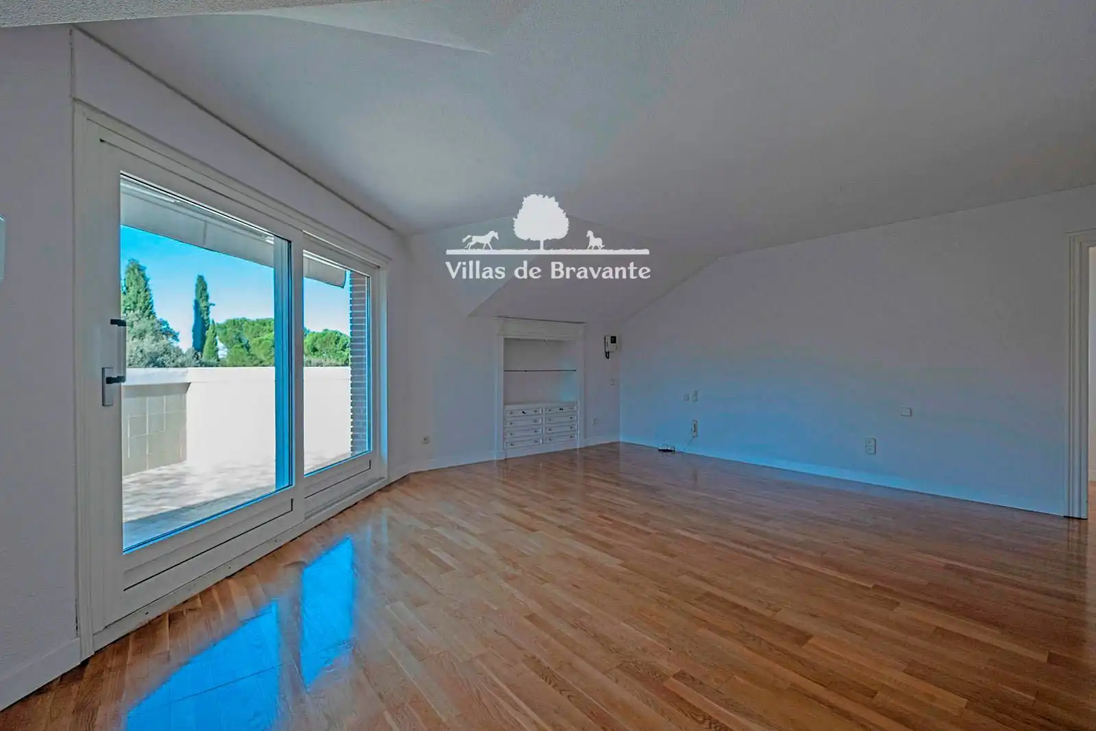 Vista exterior de Casa o xalet en venda en Pozuelo de Alarcón amb Aire condicionat, Calefacció i Parquet