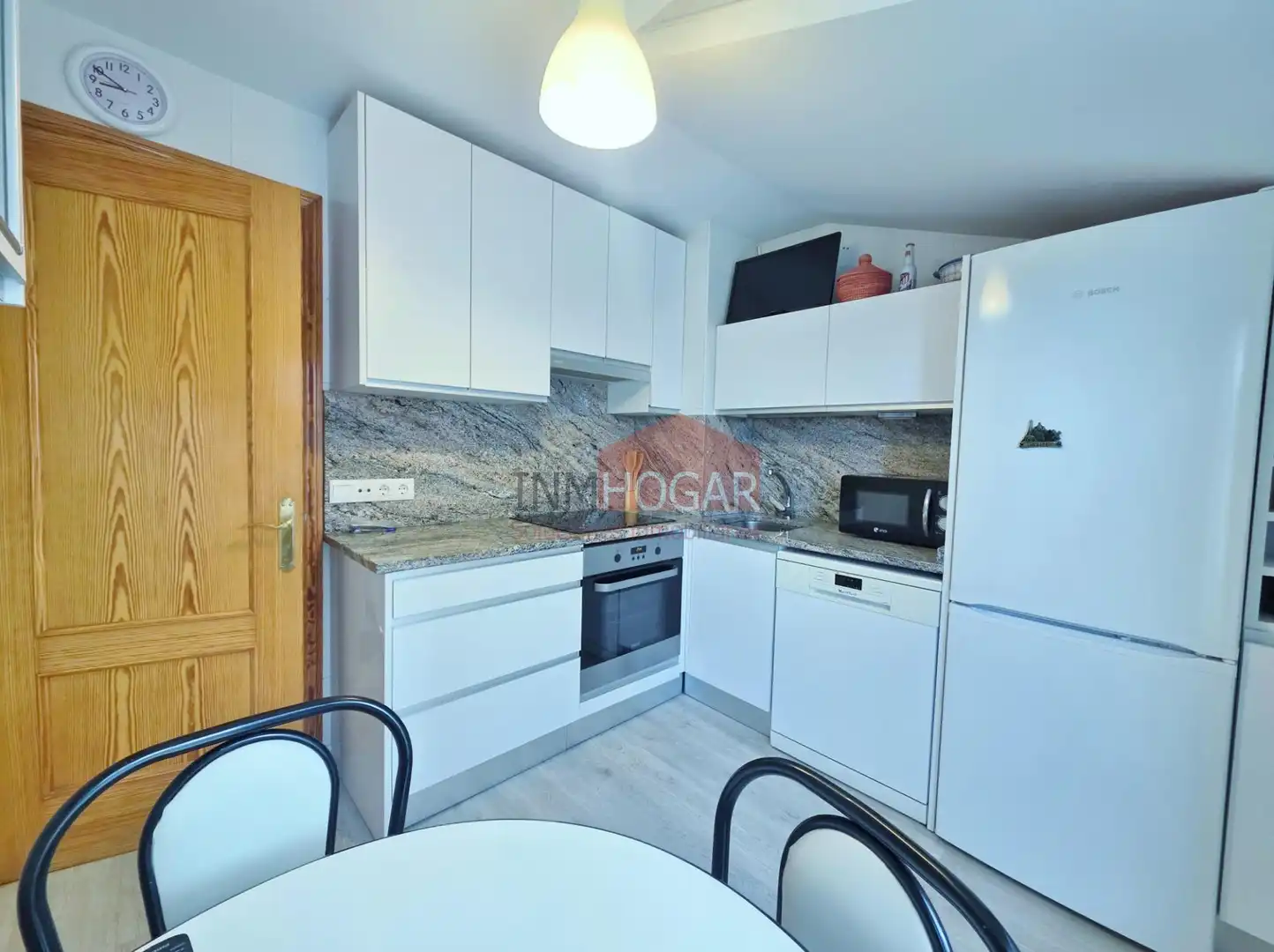 Cocina de Piso en venta en Ávila con Calefacción, Parquet y Trastero