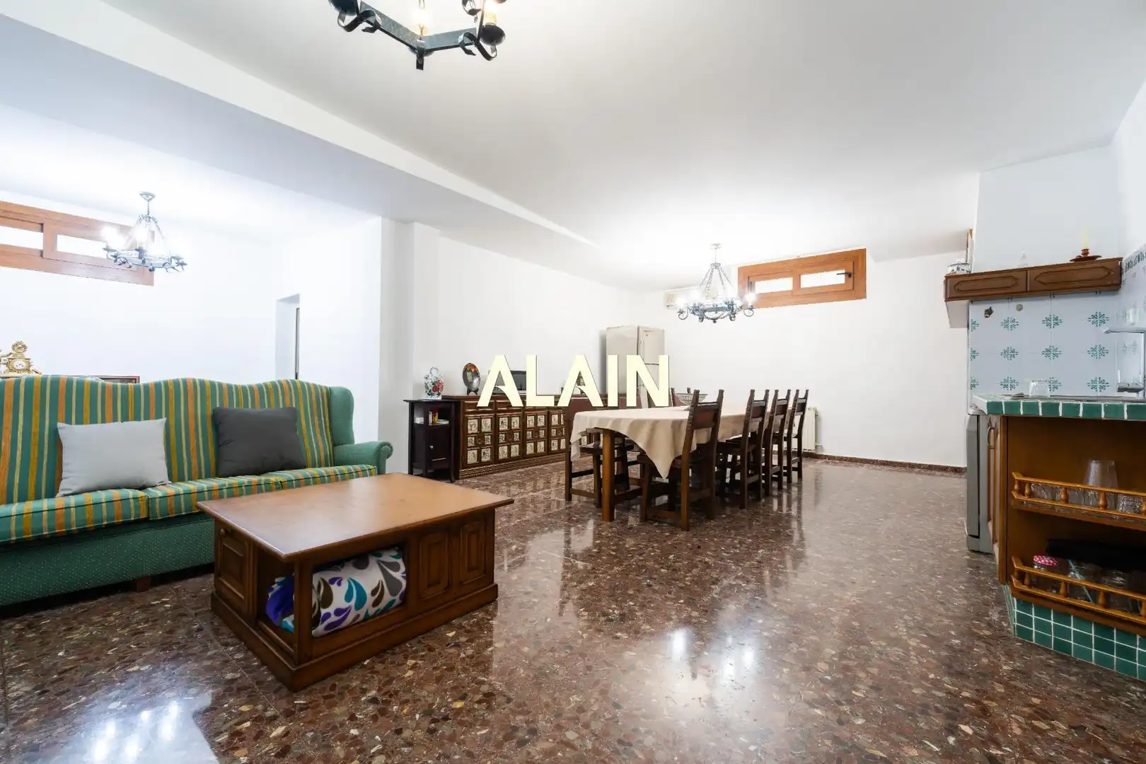 Comedor de Casa o chalet en venta en Chiva con Jardín privado, Terraza y Trastero
