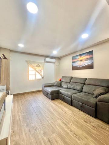 Casa-chalet en Venta en Torresoto - Agrimensor