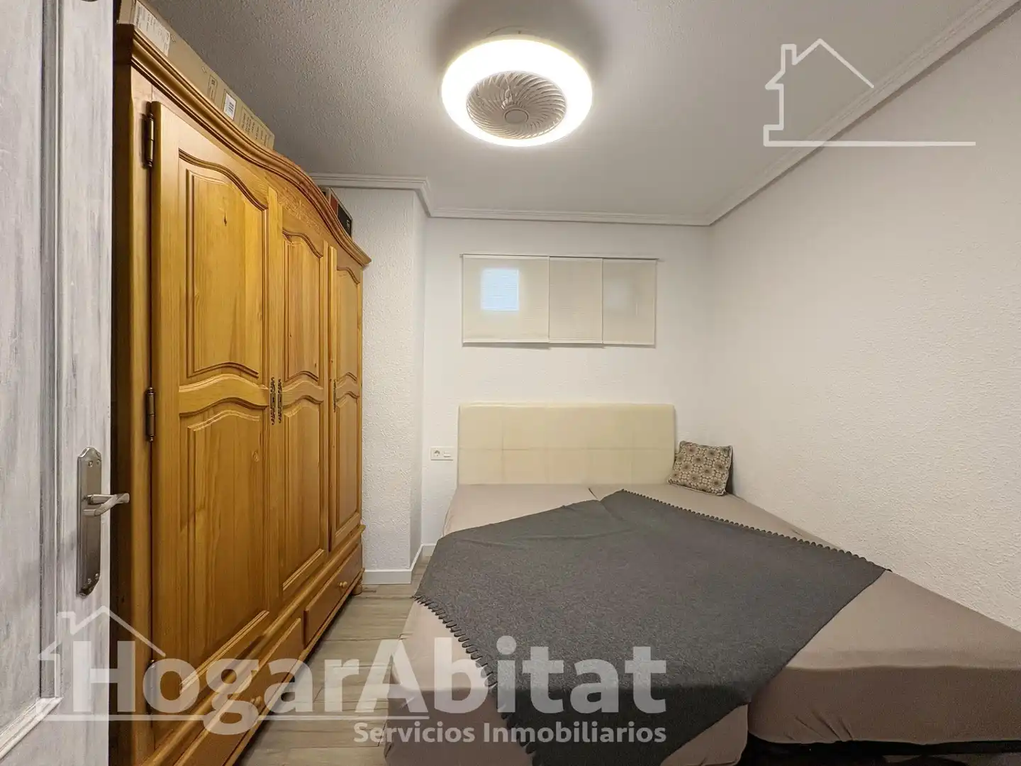 Flat with terrace for sale in Calle San Vicente Mártir, imagen 11