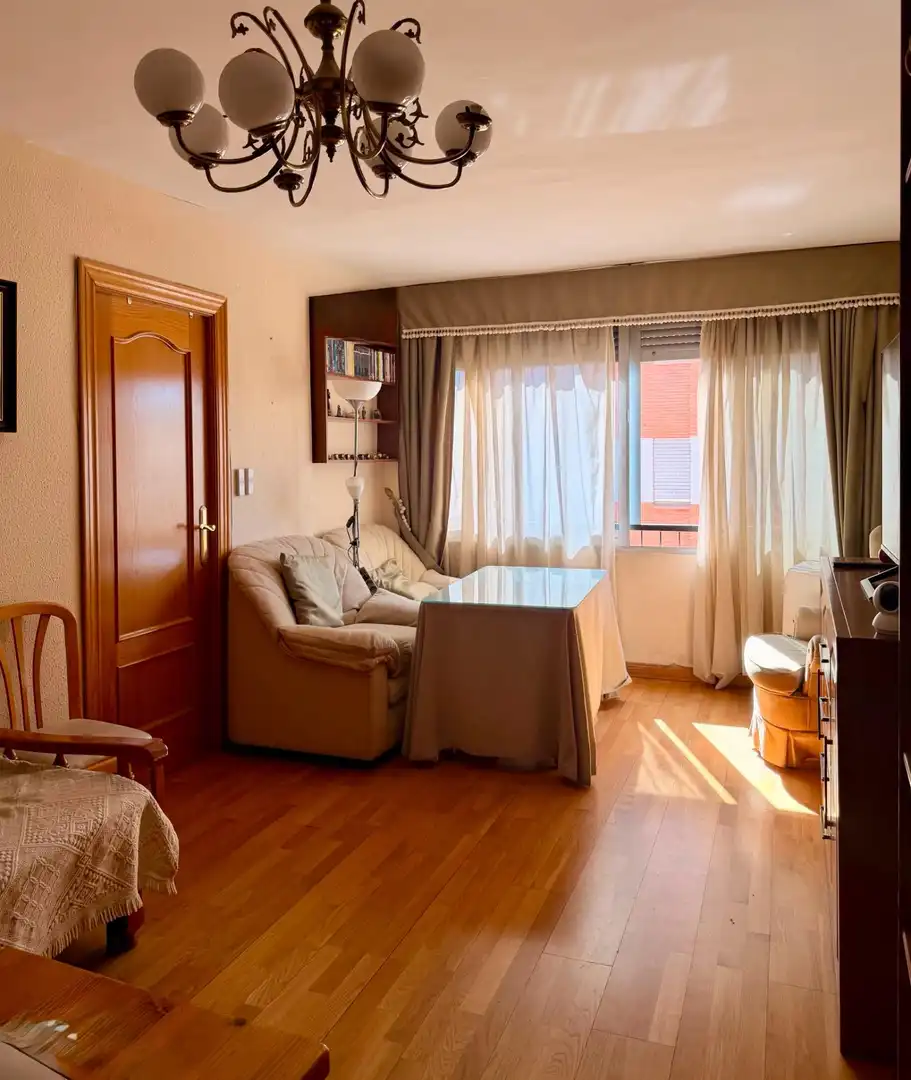 Bedroom of Flat for sale in Granada  with Furnished