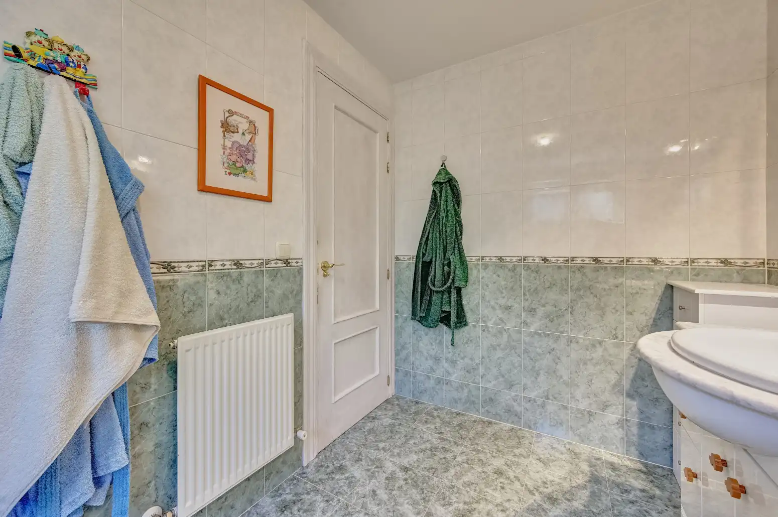Bathroom of Houses for sale in Cizur  with Heating, Private garden and Parquet flooring