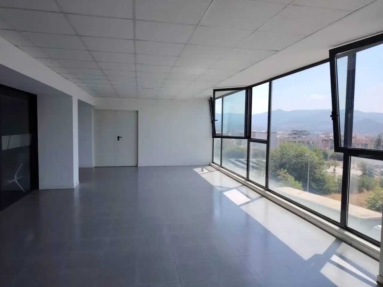 Local de lloguer en Mollet del Vallès