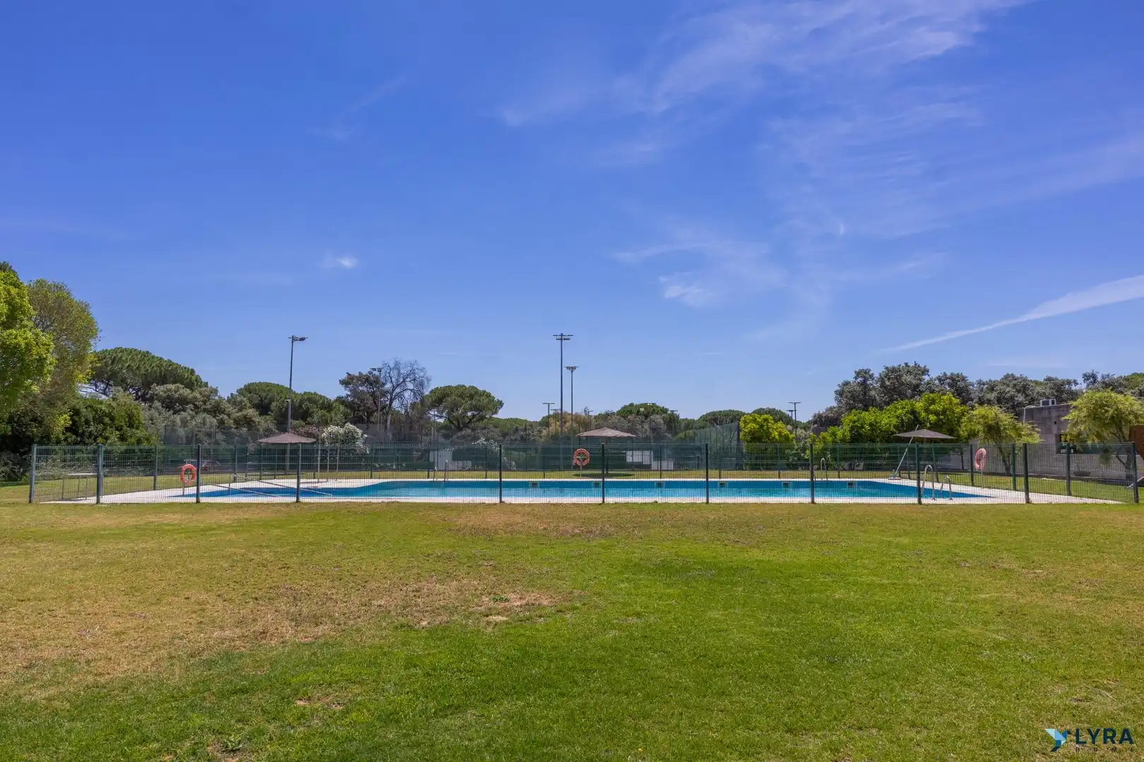 Residencial en venta en Calle Romero, Bollullos de la Mitación