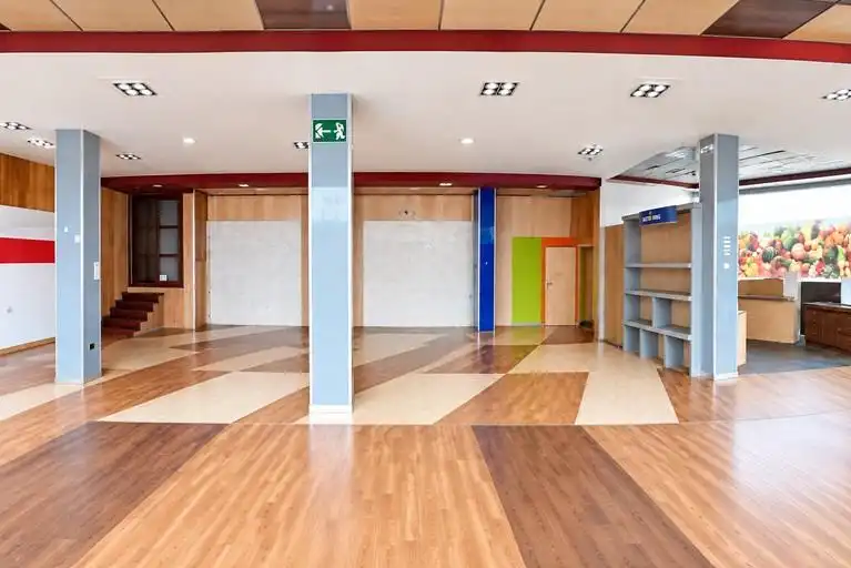 Local comercial en venda a Calle EXTRAMUROS, imagen 2