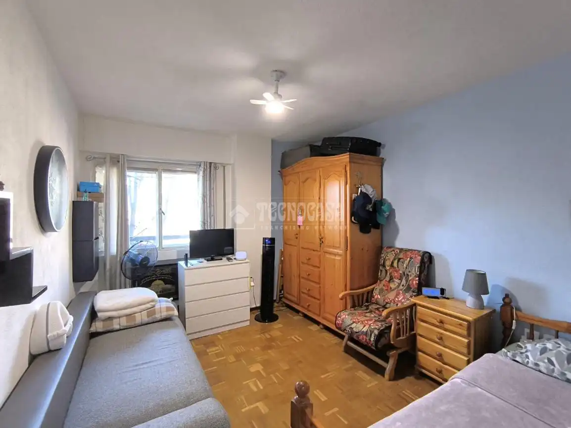 Habitación de Piso en venta en Alcalá de Henares con Aire acondicionado, Calefacción y Parquet