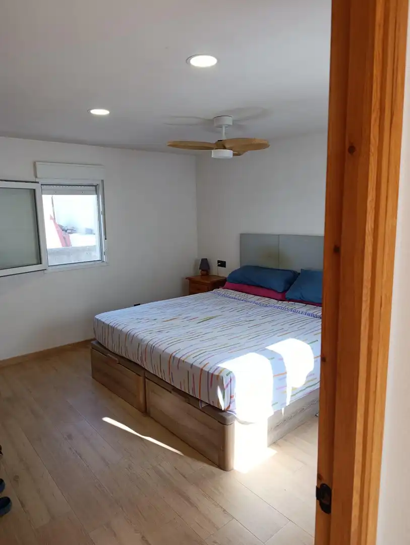 Dormitori de Casa o xalet en venda en Deltebre amb Jardí privat i Terrassa