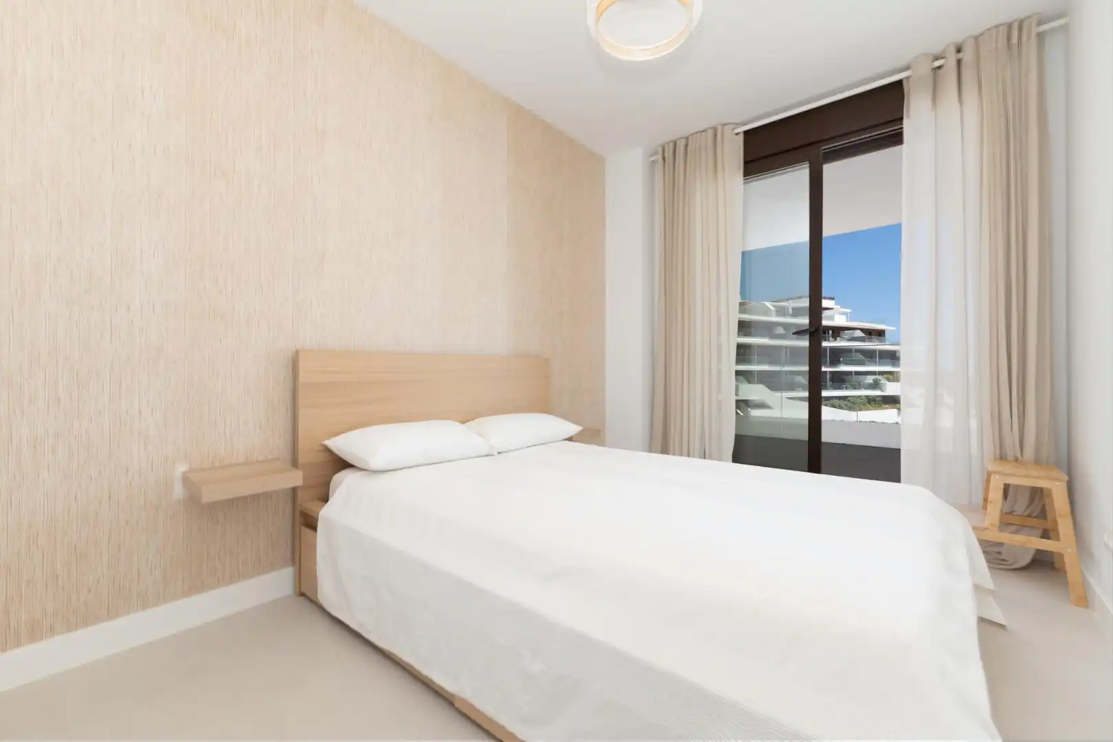 Bedroom of Flat for sale in Rincón de la Victoria  with Air Conditioner and Community pool