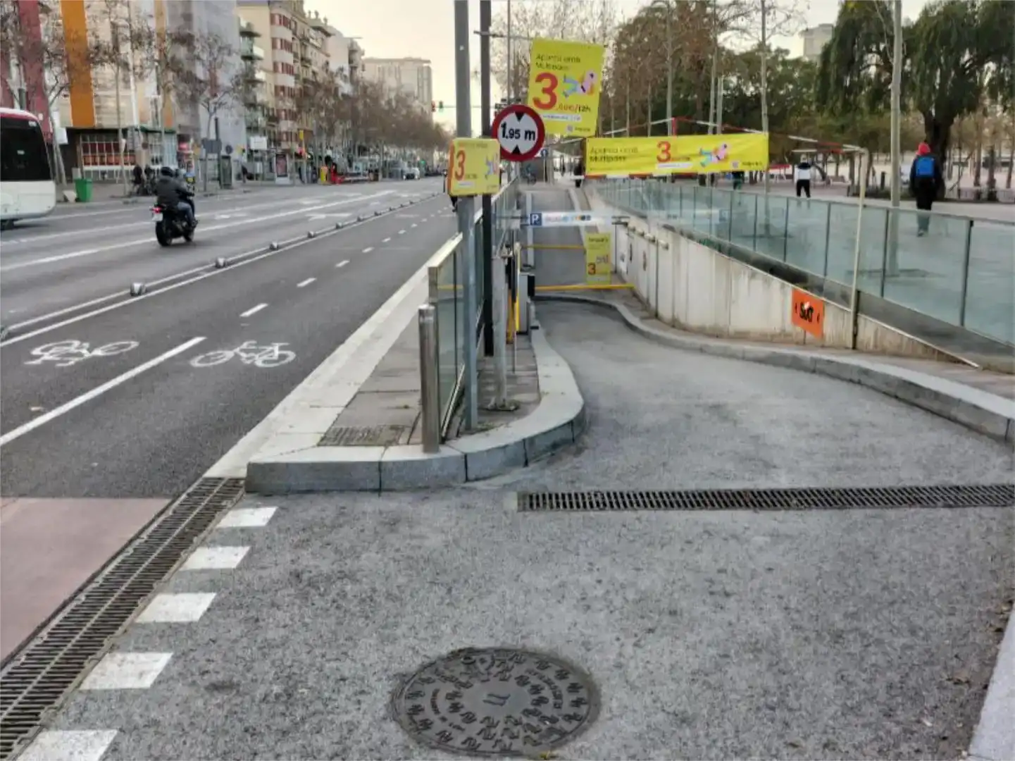 Parkplatz von Garage zur Miete in Barcelona