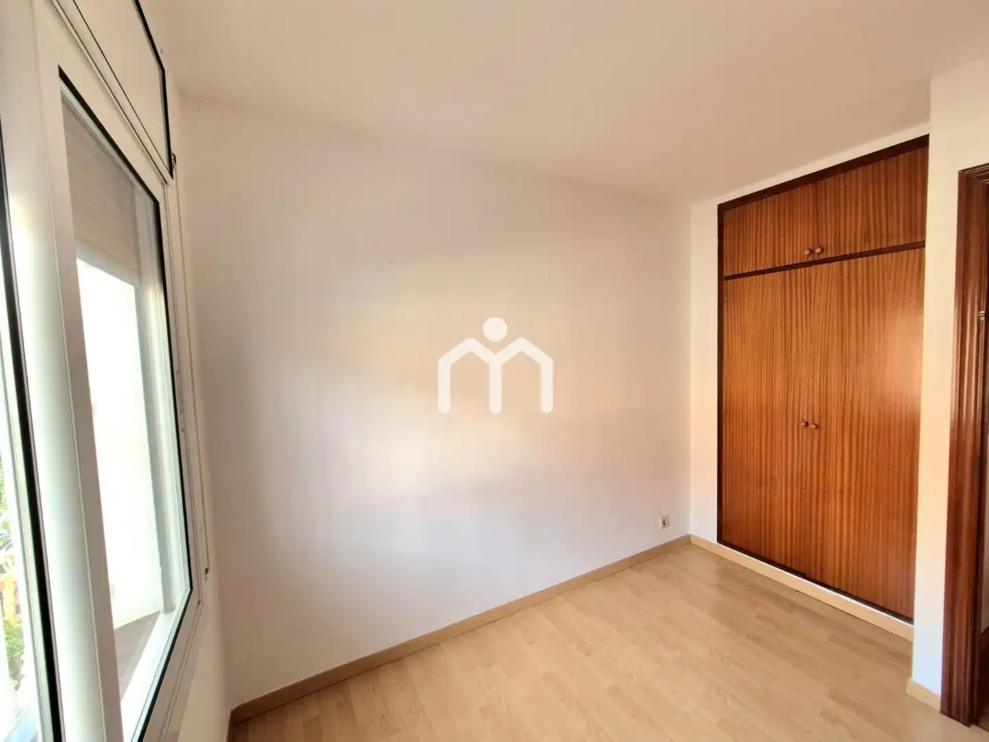 Habitación de Casa adosada en venta en Premià de Dalt con Calefacción, Parquet y Terraza