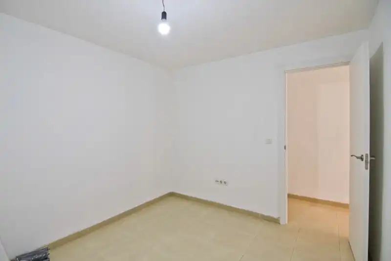 Habitación de Piso en venta en Motril con Amueblado