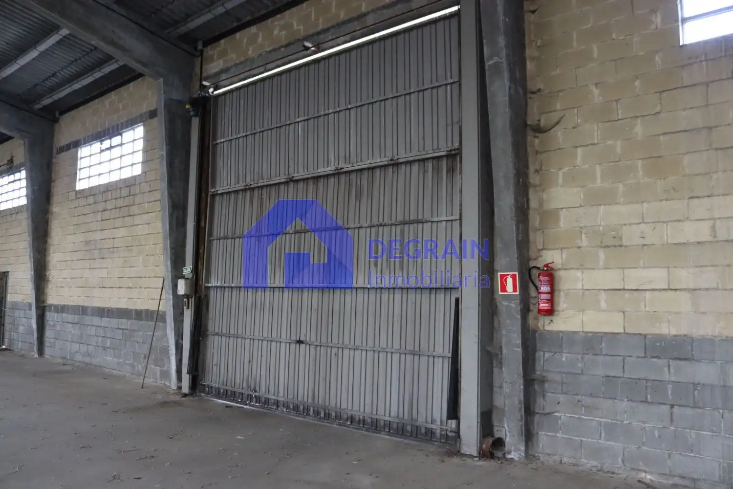 Fabrik Grundstücke zum Verkauf in Siero